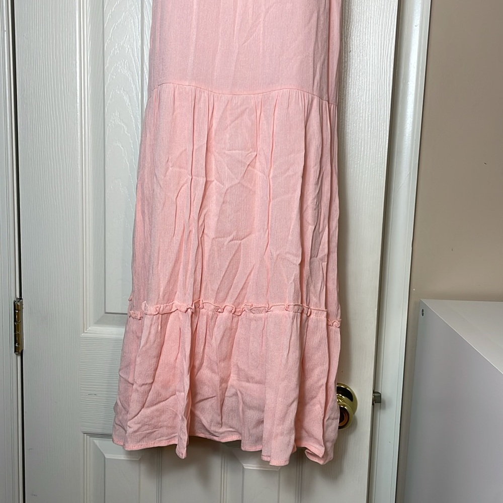 Francesca’s Pink Ruffle Dress NWT - Picture 3 of 9